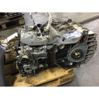 Голова двигуна Audi A4 B8 2012 2.0 TFSI, поршні Passat B6 2008 1.8 TSI, коленвал Tiguan 2015 2.0 TDI, поддон Passat B7 2014 2.0 TDI, блок двигуна Audi Q5 2016 3.0 TFSI.