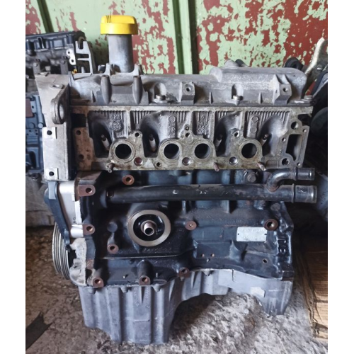 Двигун Renault E7J, 1990, 1.4 л, бензин. Renault K7M, 1996, 1.6 л, бензин. Renault K9K, 2001, 1.5 л, дизель. Renault F8Q, 1982, 1.9 л, дизель. Двигун Renault E7J, 1990, 1.4 л, бензин. Renault K7M, 1996, 1.6 л, бензин. Renault K9K, 2001, 1.5 л, дизель. Renault F8Q, 1982, 1.9 л, дизель.