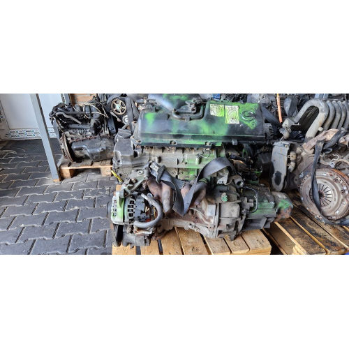 Двигун Nissan Micra 1.2v16, 2003 рік, бензин, об'єм 1.2 л. Двигун Nissan Micra 1.2v16, 2003 рік, бензин, об'єм 1.2 л.