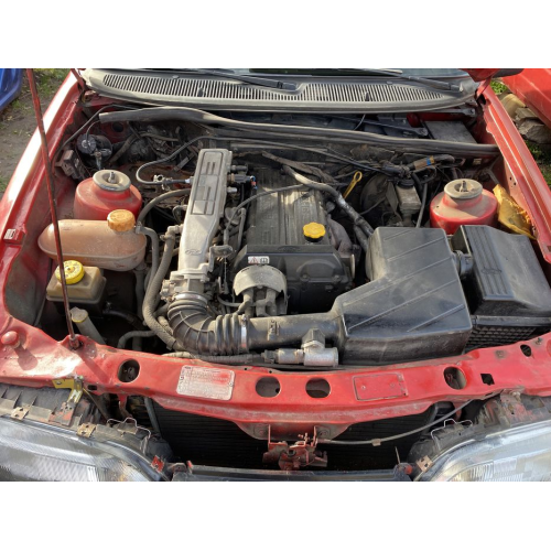 Двигун Ford Sierra 2.0 Dohc, 1990 рік, об'єм 2.0 л, дизель. Двигун Ford Sierra 2.0 Dohc, 1990 рік, об'єм 2.0 л, дизель.