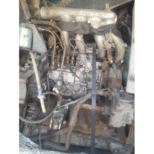 Двигун Мерседес Бенц OM602 2.3 дизель 1990 рік. Двигун Мерседес Бенц OM602 2.3 дизель 1990 рік.