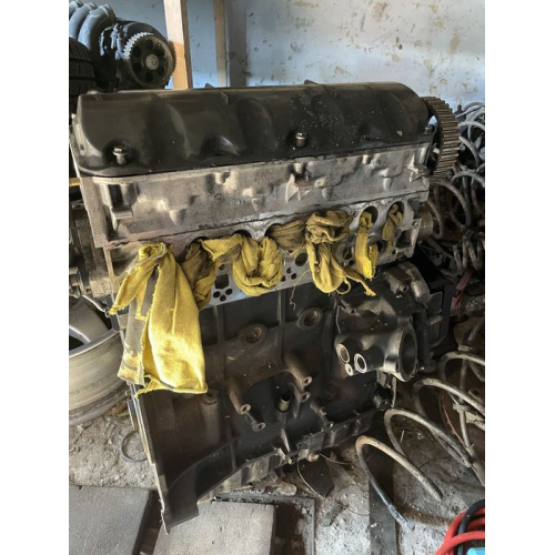 Двигун Peugeot 406 2.1 diesel, 2001 рік, об'єм 2.1 л, паливо - дизель. Двигун Peugeot 406 2.1 diesel, 2001 рік, об'єм 2.1 л, паливо - дизель.