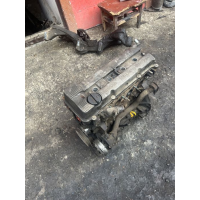Двигун Nissan KA24DE, 2.4 л, бензин, випуск 1991-2004. Двигун Nissan KA24E, 2.4 л, бензин, випуск 1988-1997.