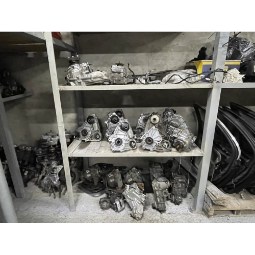 Оборотна раздаточна коробка BMW X5 E70 2007 3.0 дизель.