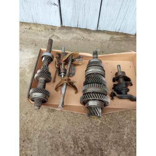 Коробка передач Citroen C4, 2015 рік, 1.6 л, бензин. Коробка передач Citroen C4, 2015 рік, 1.6 л, бензин.