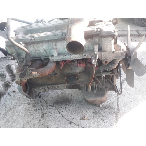 Двигун Mercedes 2,8 бензин, 2,8 л, невідомий рік. Двигун Mercedes 2,8 бензин, 2,8 л, невідомий рік.