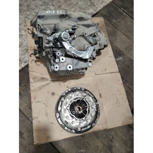 Продам коробку КПП Опель м32 1 .7  6-ст Продам коробку КПП Опель м32 1 .7  6-ст