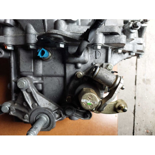 Продам коробку передач КПП ND0015 ND0 015 Рено F4R Renault Продам коробку передач КПП ND0015 ND0 015 Рено F4R Renault