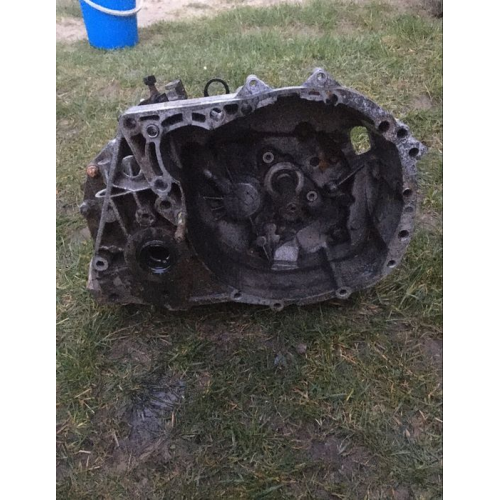 Коробка передач Renault Megane 2 1.6 бензин 2008 рік. Коробка передач Renault Megane 2 1.6 бензин 2008 рік.