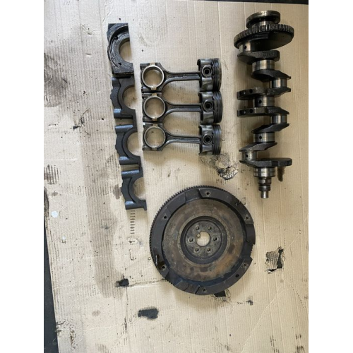 Продам залишки двигуна Aveo 1.5 Продам залишки двигуна Aveo 1.5