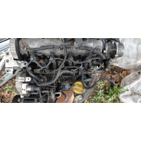 Двигун Opel Vivaro, 2.0 л, дизель, 2015 р. в. В наявності блок циліндрів, колінвал, поршні, головка блоку, турбіна.