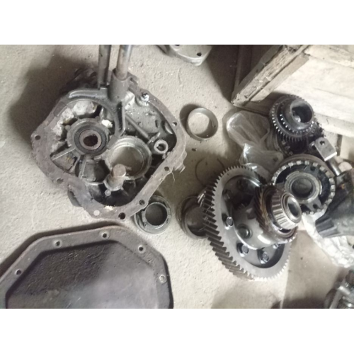 Разбираю пару коробок передач Опель кадет вектра аскона Разбираю пару коробок передач Опель кадет вектра аскона