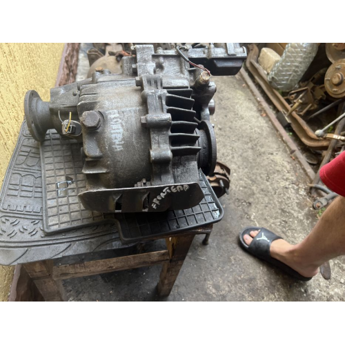 Раздатка 2.2 диз автомат Опель фронтера б opel frontera b Раздатка 2.2 диз автомат Опель фронтера б opel frontera b