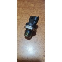 0 281 002 903 Bosch Датчик тиску подачі пального