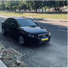 Мотор  Audi a4 b8 2011 год